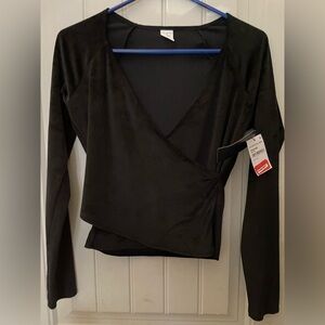 Cute velour top.  Melrose Hill.  Bottom of top is gathered!​​​